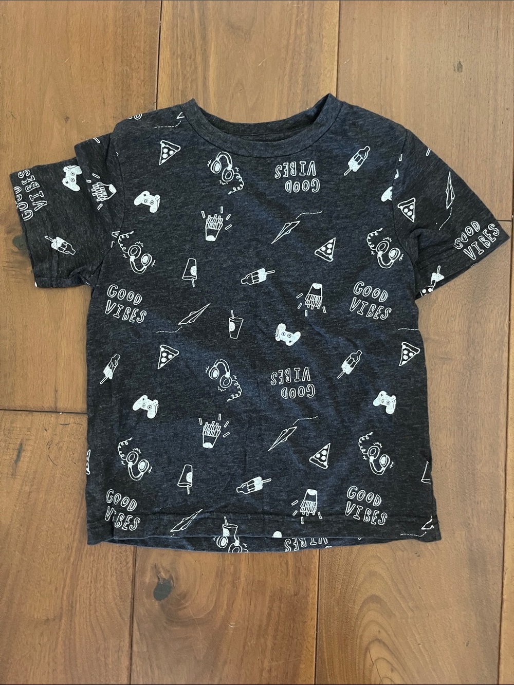 Tucker + Tate Charcoal Short Sleeve Tee with White 'Good Vibes' Icons